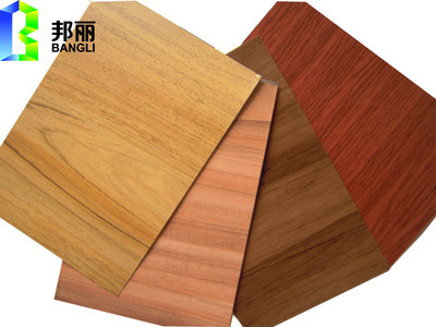 內外墻防火鋁塑板 不易變形與脫色的優質建筑裝飾材料